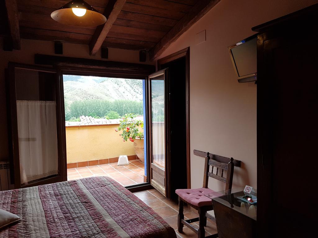 Hotel Rural El Horno De Алиага Экстерьер фото